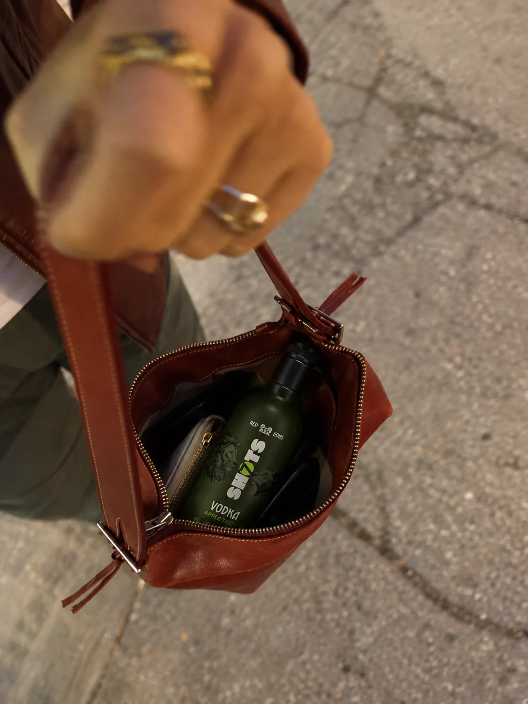 home-seven-shots-bolso